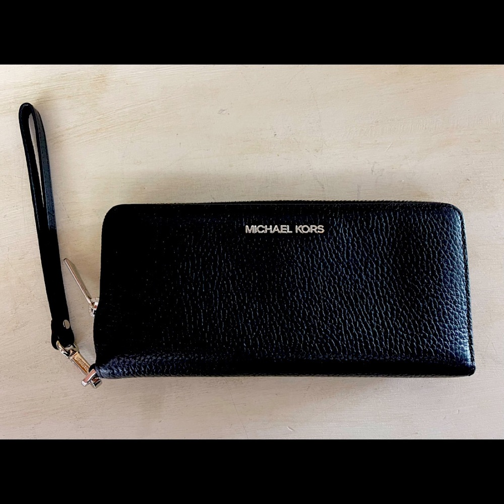 Michael Kors Jet Set wallet